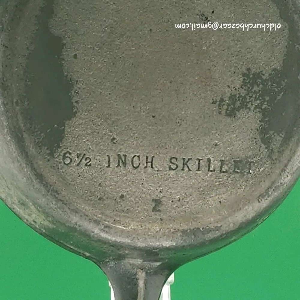 Wagner Ware Cast Iron #3 Skillet 6 1/2 Inch double spout Unmarked Vintage